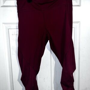 Fabletics Burgundy Ruched Leggings